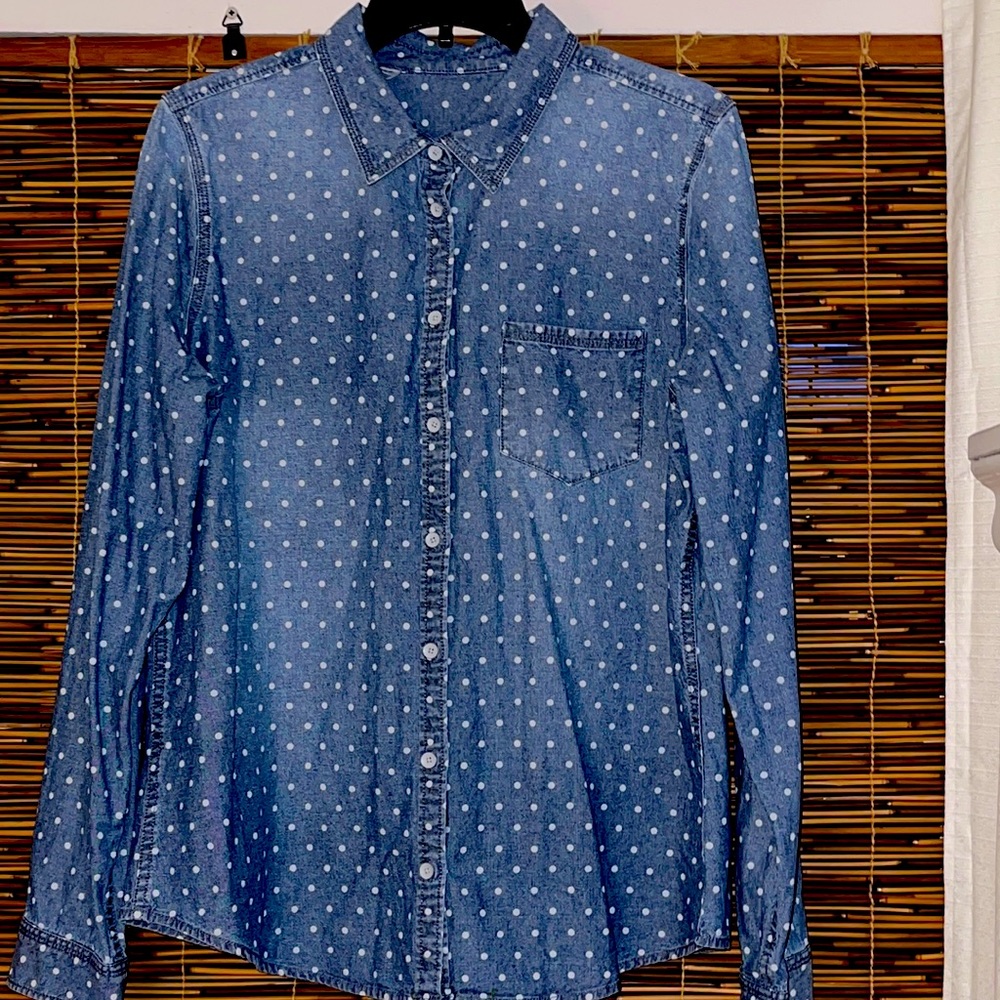Polka dot denim button up top!
